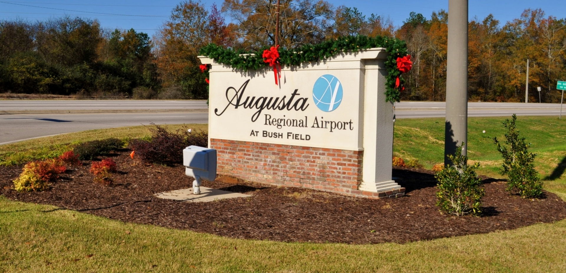 Entry Corridor Landscaping at Augusta Regional Airport Verdant