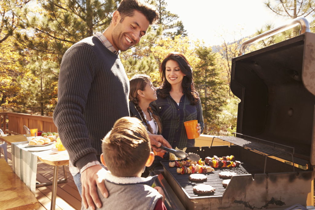 3 Major Benefits of Having a Backyard Deck 1