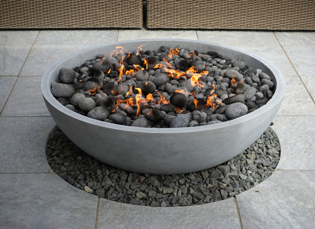 5 Reasons to Install a Fire Pit in Your Yard 2