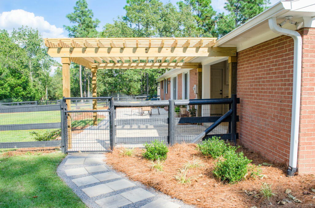 A pergola built by the carpentry and framing division of Verdant Landscaping in Augusta, GA.